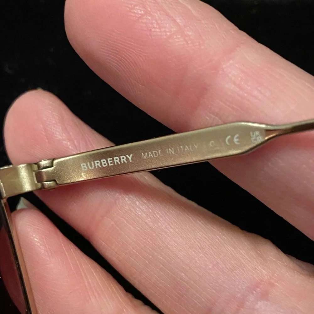 Burberry Sunglasses Women's Jude BE3119 Light Gold/Grey Gradient 58-17mm READ - Picture 11 of 15